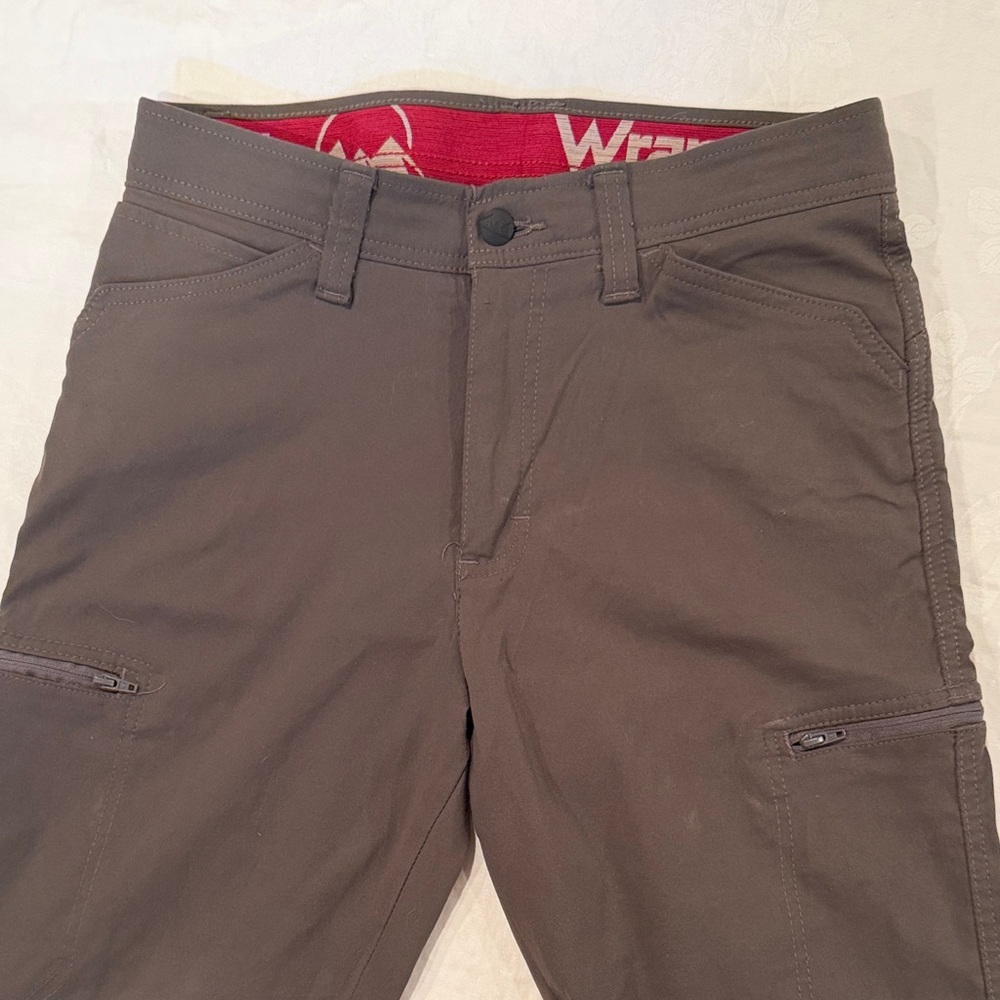 Wrangler Men's Dark Brown Utility Cargo Pants